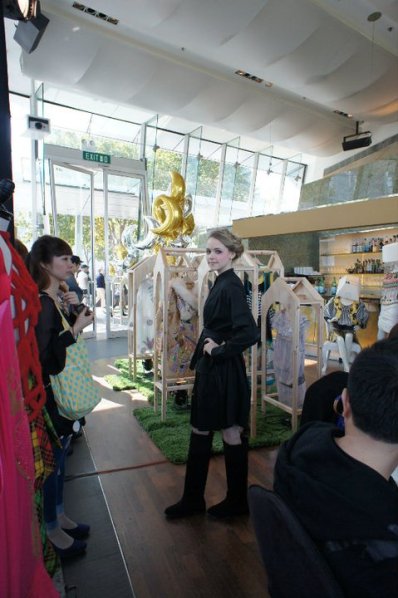 150060_121074487954866_4024158_n